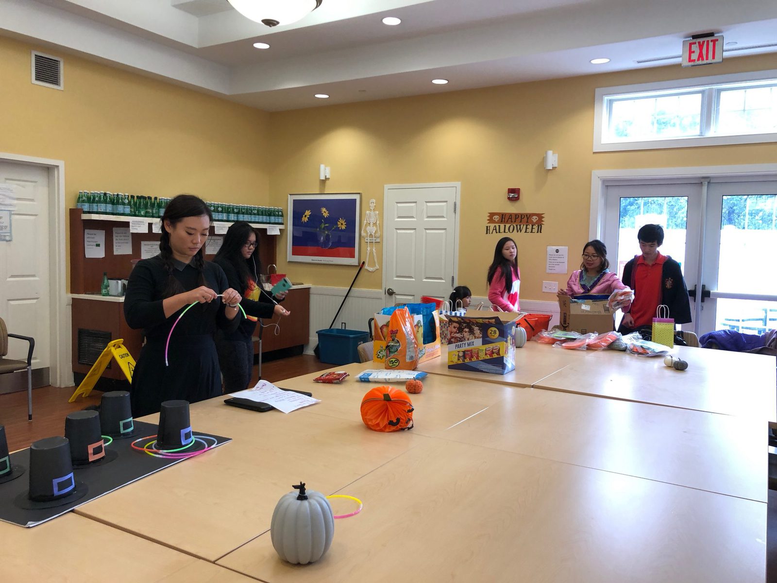 Halloween Party at Katherine Hanley Shelter, photo 3